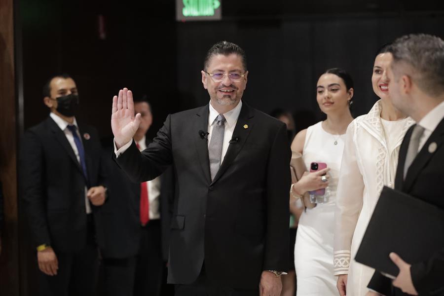 Costa Rica: Chaves promete dejar trabajar a sector privado; empresarios recuerdan prioridades