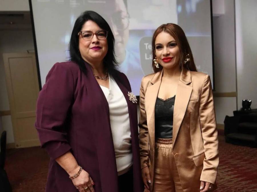 <i>Claudia Zelaya e Isis Sandoval. (Manpower Group). (Foto: EL HERALDO / HONDURAS)</i>