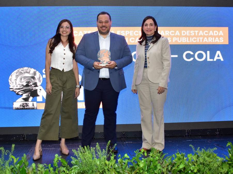 <i>Coca-Cola, se le reconoce en la Categoría Especial de Marca destacada en campañas publicitarias </i>