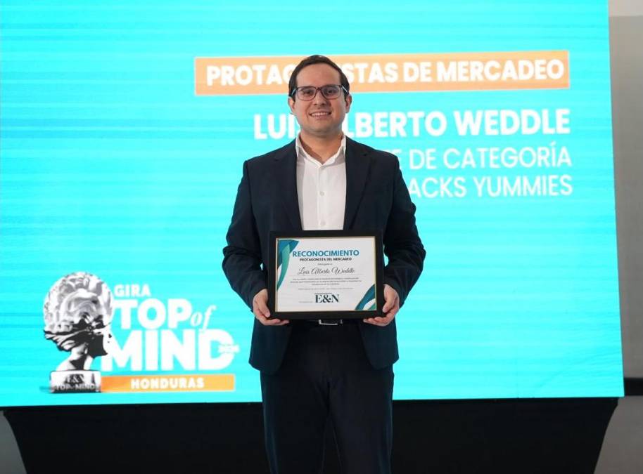 Luis Alberto Weddle, Gerente de Categoría Snacks Yummies