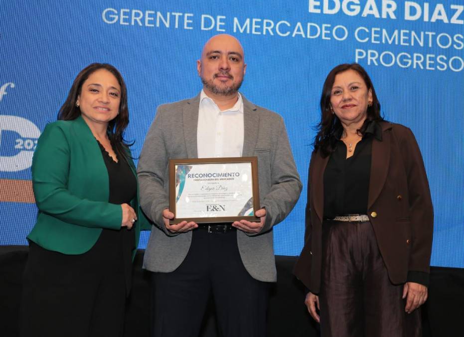 <i>Edgar Díaz, Gerente de mercadeo Cementos Progreso</i>