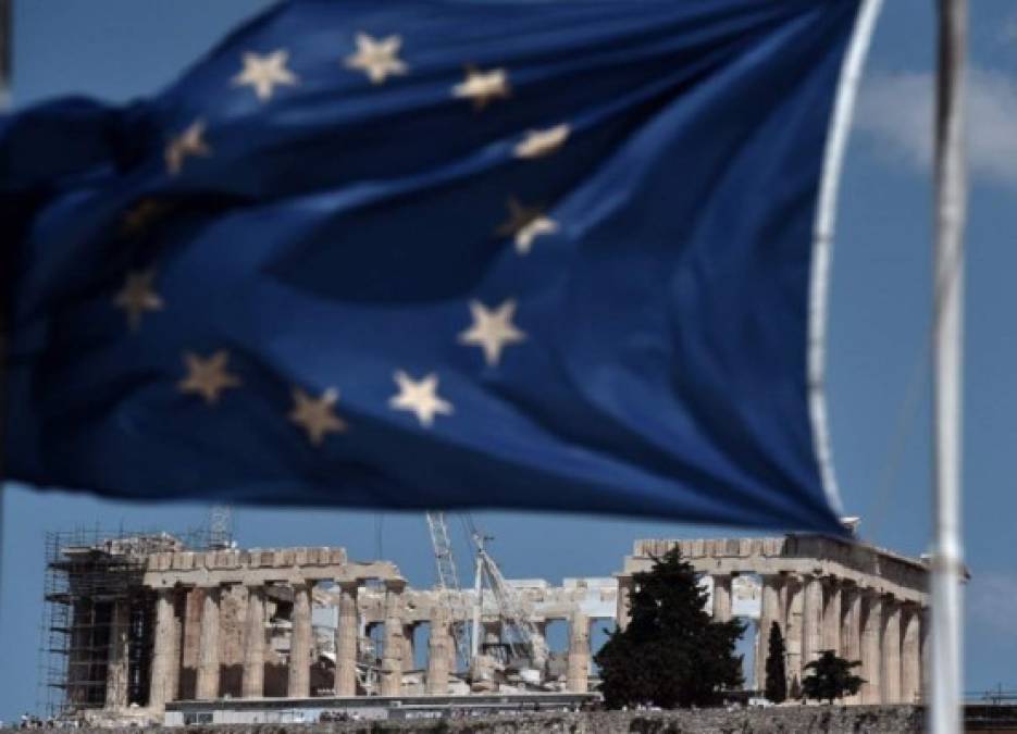 Eurozona pide a Grecia reformas 'creíbles' en cumbre de crisis