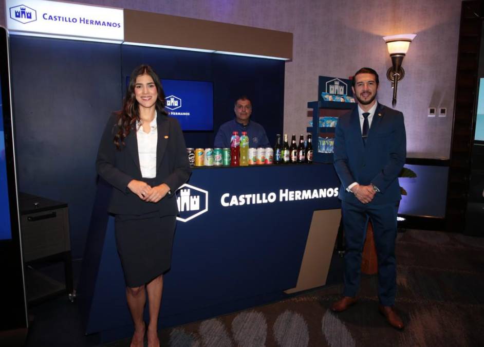 Castillo Hermanos también presentó sus marcas y los asistentes vivieron la experiencia.