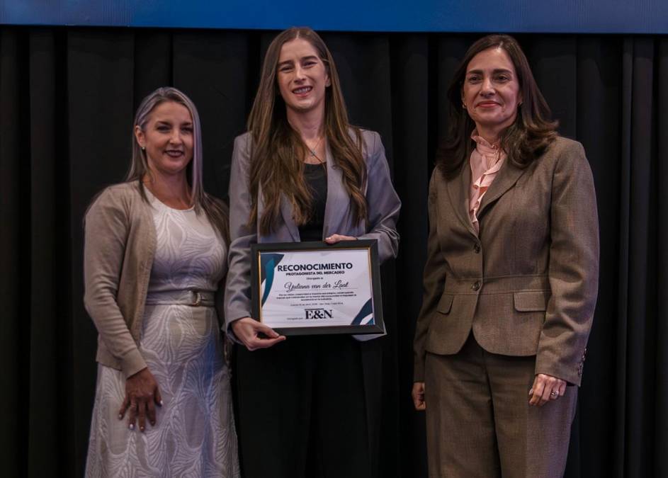 Yuliana van der Laat, Regional Key Account Manager Walmart en Unilever (Lizano) 