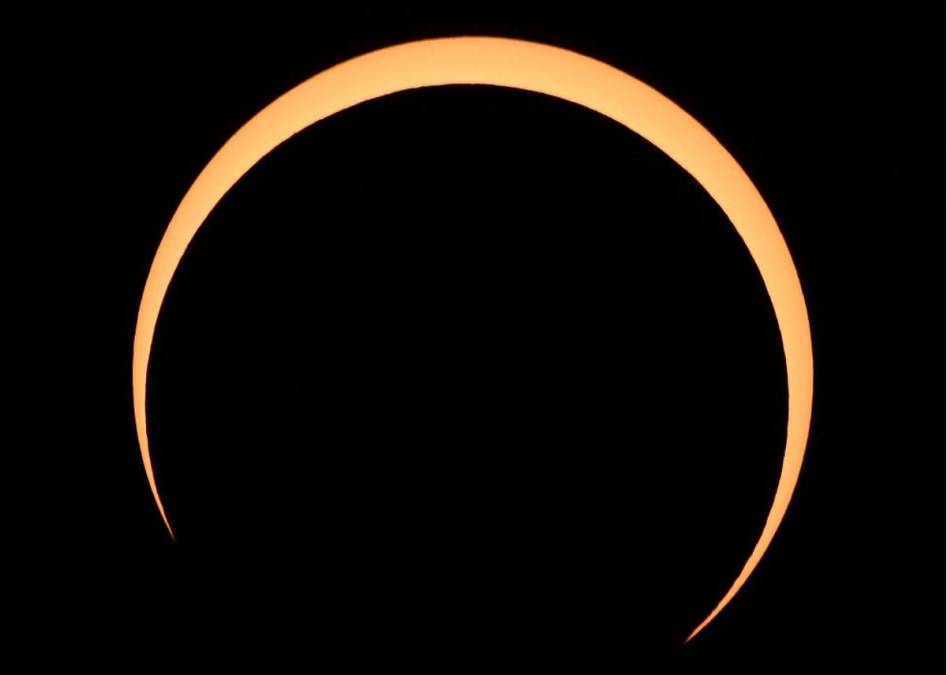 Eclipse de 'anillo de fuego' maravilla a América de norte a sur