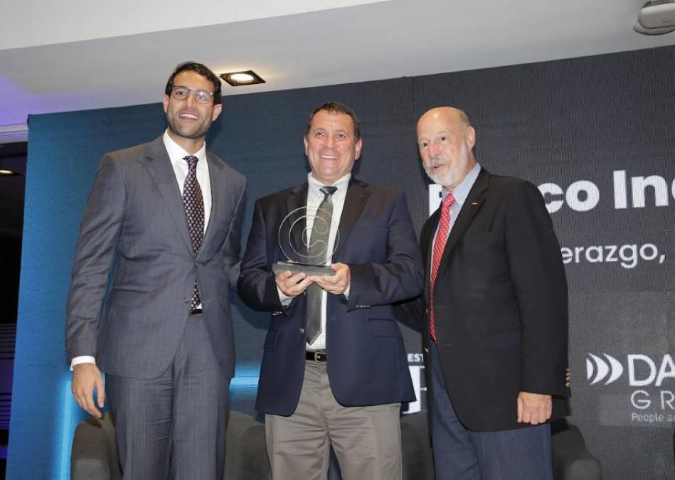 <i>BANCO INDUSTRIAL: Luis Lara Grojec – Banco Industrial: Líder Empresarial de Alta Confianza en Guatemala (Público Informado, Público General) | Julio Ramiro Castillo Arévalo – Corporación BI: Líder Empresarial de Alta Confianza en Guatemala (Público General) | Banco Industrial: Empresa de Alta Confianza en Guatemala (Público Informado, Público General) | Banco Industrial: Marca de Alta Confianza en Guatemala (Público Informado, Público General) </i>