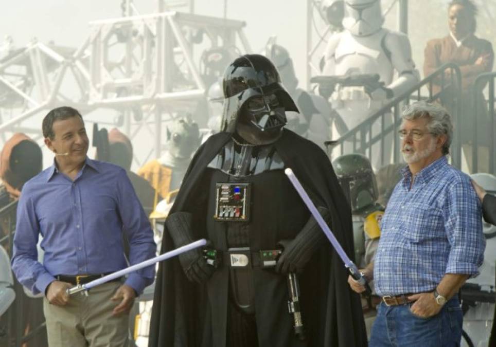 Disney anuncia dos parques temáticos de 'Star Wars”
