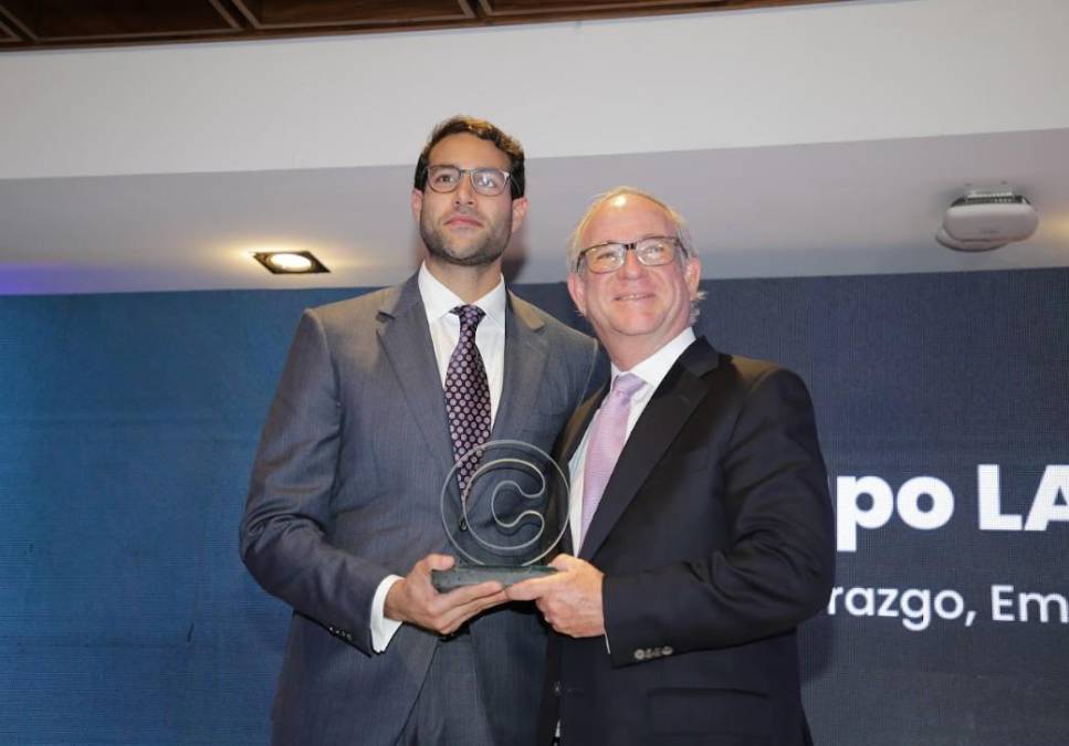 <i>LAFISE: Roberto Zamora Llanes – Grupo Lafise: Líder Empresarial de Alta Confianza en Nicaragua (Público Informado, Público General) | Alejandro Alfonso Ramírez Callejas – Banco Lafise Bancentro: Líder Empresarial de Alta Confianza en Nicaragua (Público General) | Grupo Lafise: Empresa de Alta Confianza en Nicaragua (Público General, Público Informado), Empresa de Alta Confianza en Honduras (Público Informado) | Banco Lafise Bancentro: Marca de Alta Confianza en Nicaragua (Público Informado, Público General) </i>