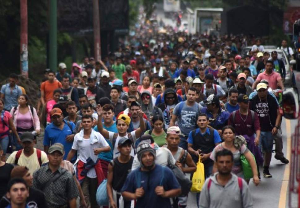 Miles de migrantes hondureños desafían a Trump