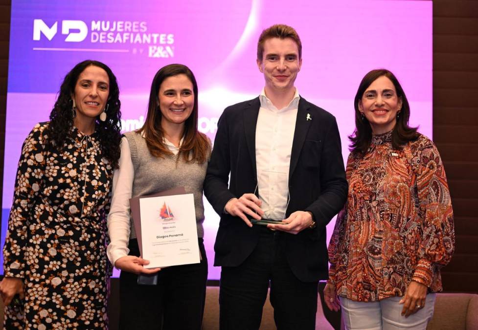 <i>Al final del evento se reconoció al top 5 de las empresas en el Ranking Par de Aequales en Centroamérica y Caribe: Ricoh Centroamérica, Diageo Panamá, Merck Panamá, AstraZeneca Costa Rica y Schneider Electric Centroamérica. </i>