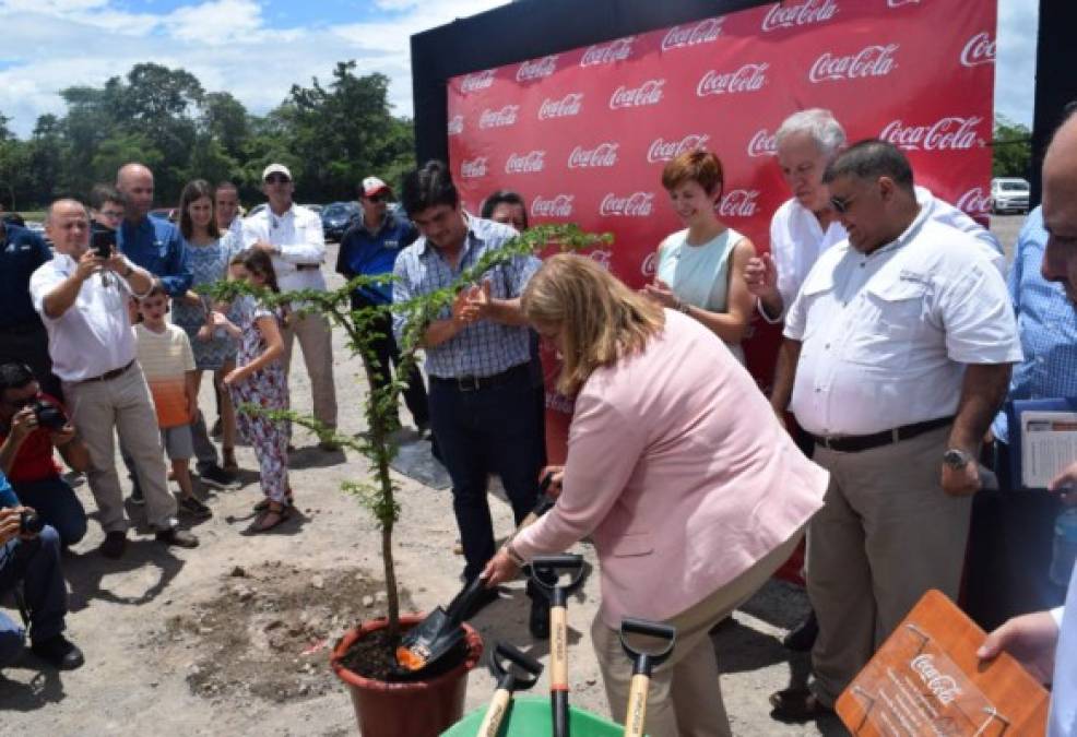 Coca-Cola inicia construcción de planta de concentrados en Costa Rica