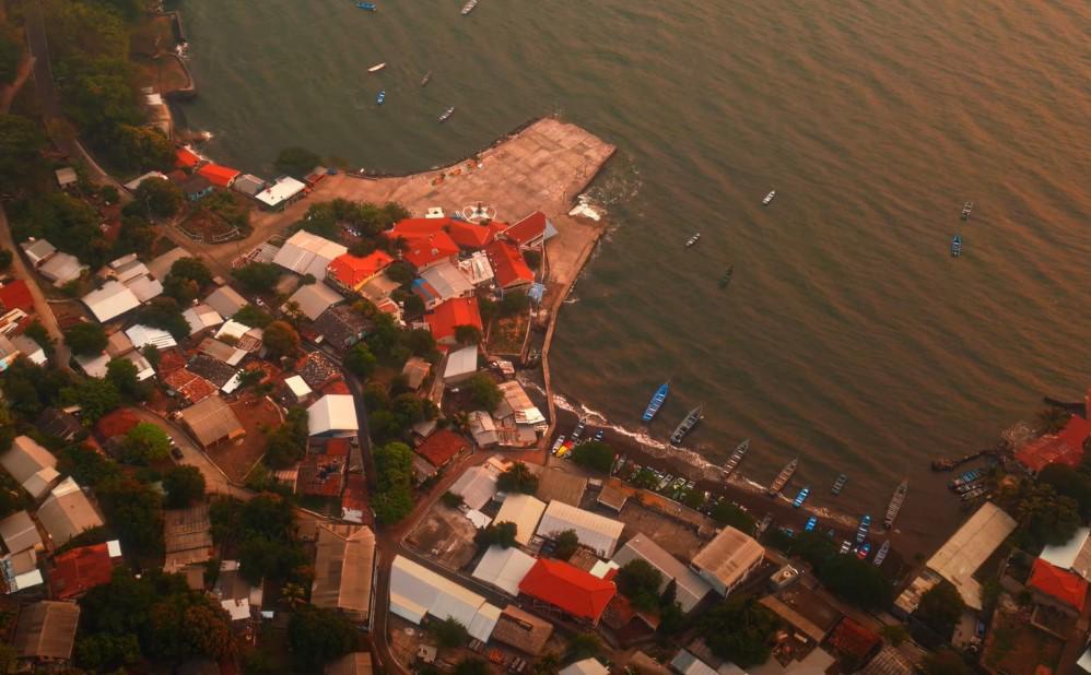 Instalan una granja solar en paradisíaca isla del Golfo de Fonseca