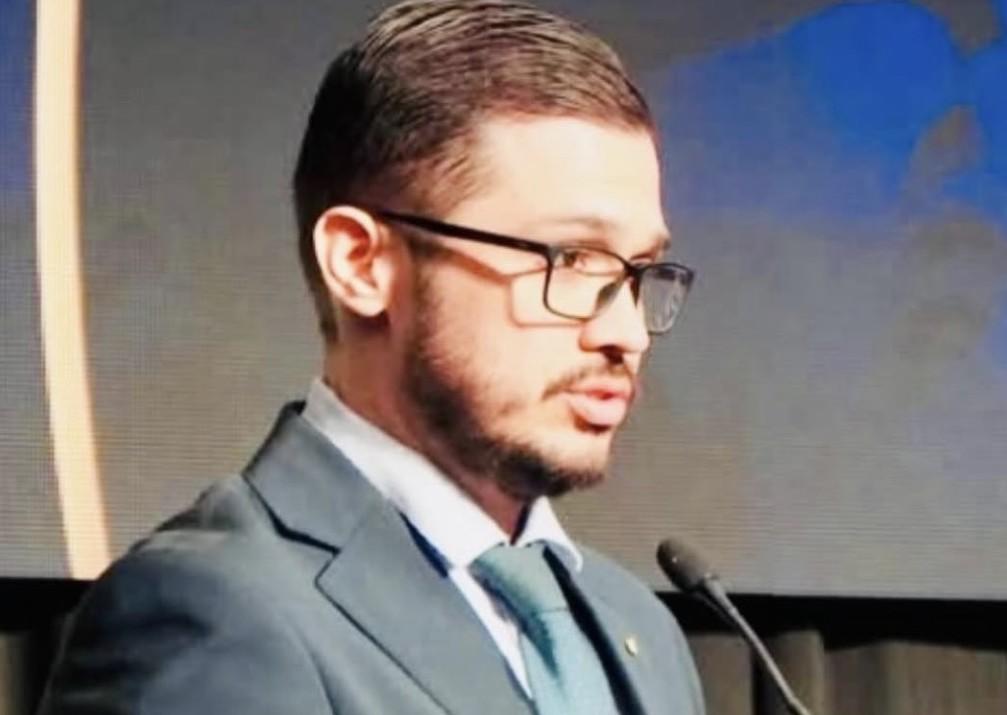 <i> “La sabiduría emana del profesional que la analiza la IA, del Recurso Humano potencializado para el bienestar general de la compañía”, afirma el experto Alexis Agüero Jiménez. (Foto: Cortesía)</i>