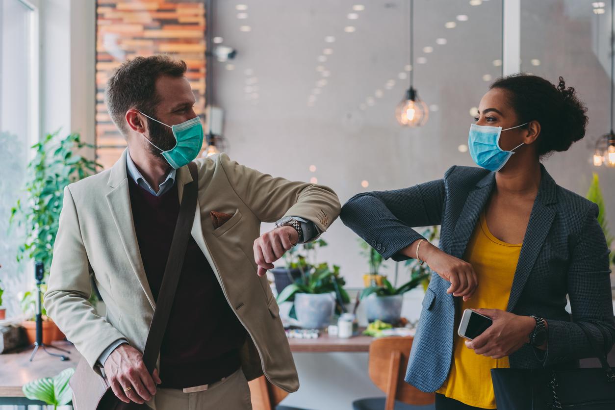 Saludos en pandemia. Foto iStock