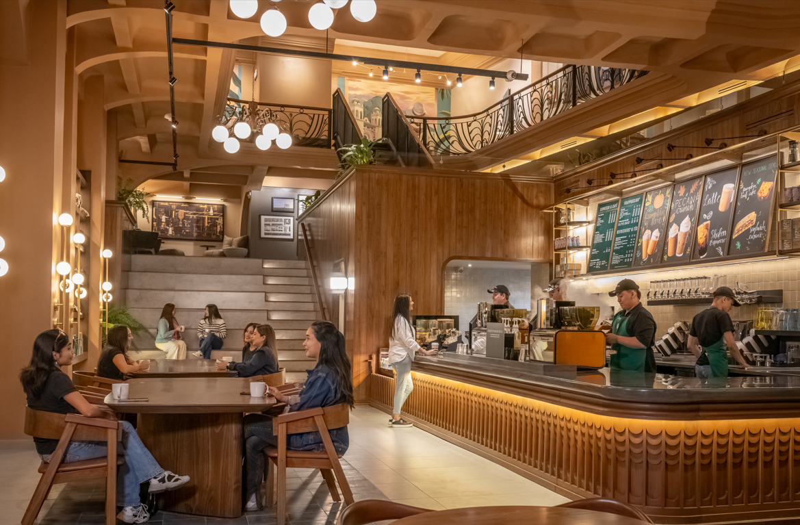 Primera tienda insignia de Starbucks en Latinoamérica está en El Salvador Primera tienda insignia de Starbucks en Latinoamérica está en El Salvador