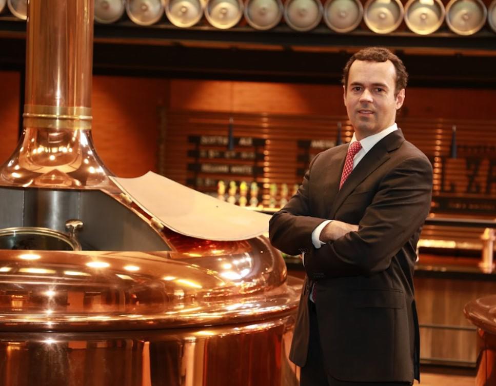 <i><b>Roberto Lara, CEO de Corporación Castillo</b></i> <i><b>Roberto Lara, CEO de Corporación Castillo</b></i>
