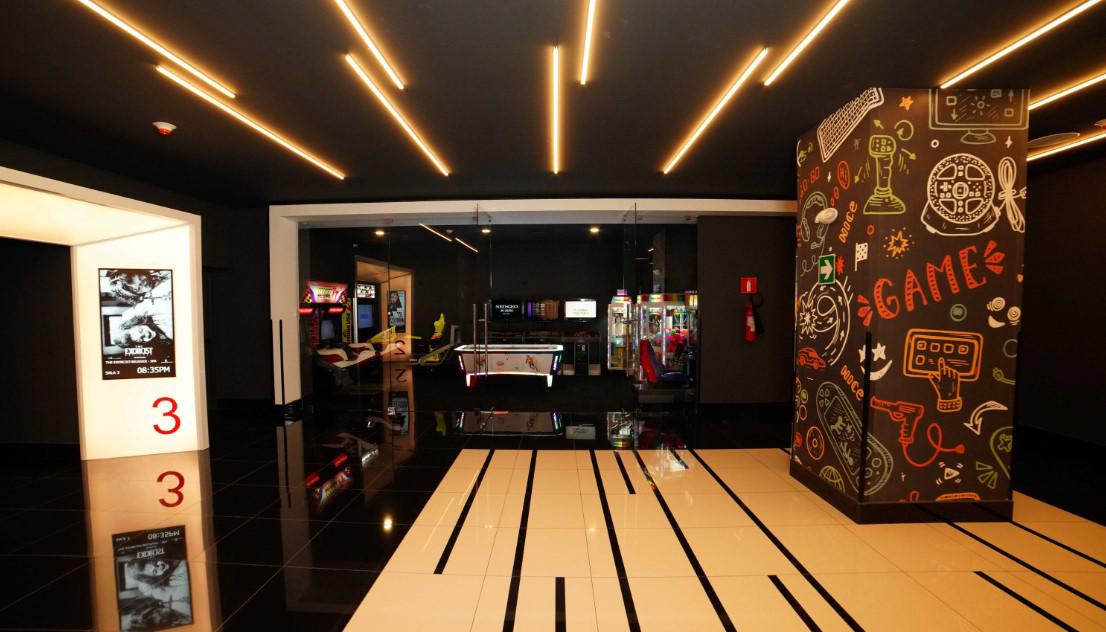 <i>La cadena incluye, además, un salón de juegos electrónicos arcade y salones privados de festejos de cumpleaños.</i>