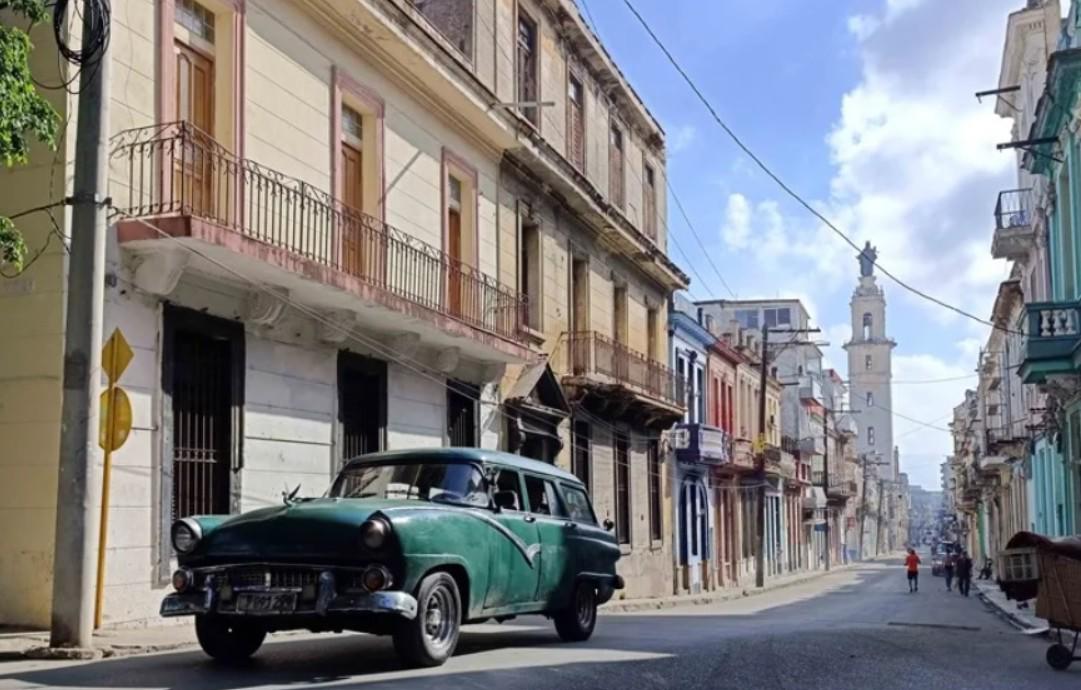 Cuba confirma diálogo con EEUU y promete empezar a liberar presos políticos