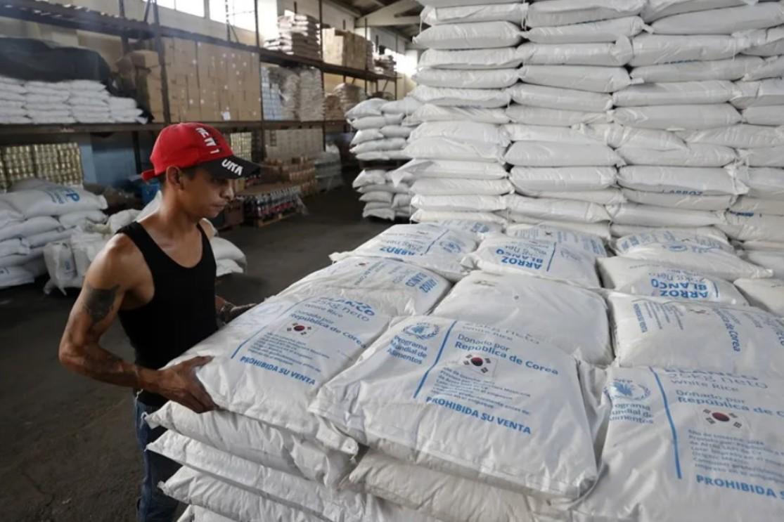 <i>El envío se produce luego de que México reconociera haber reducido sus exportaciones de petróleo a Cuba. (Foto: EFE)</i>