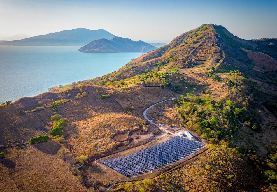 Así la apuesta de AES para crecer con energía solar en El Salvador