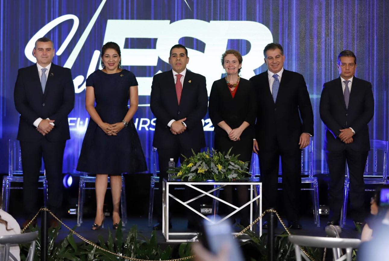 Fundahrse premia la responsabilidad social de 71 empresas hondureñas Fundahrse premia la responsabilidad social de 71 empresas hondureñas