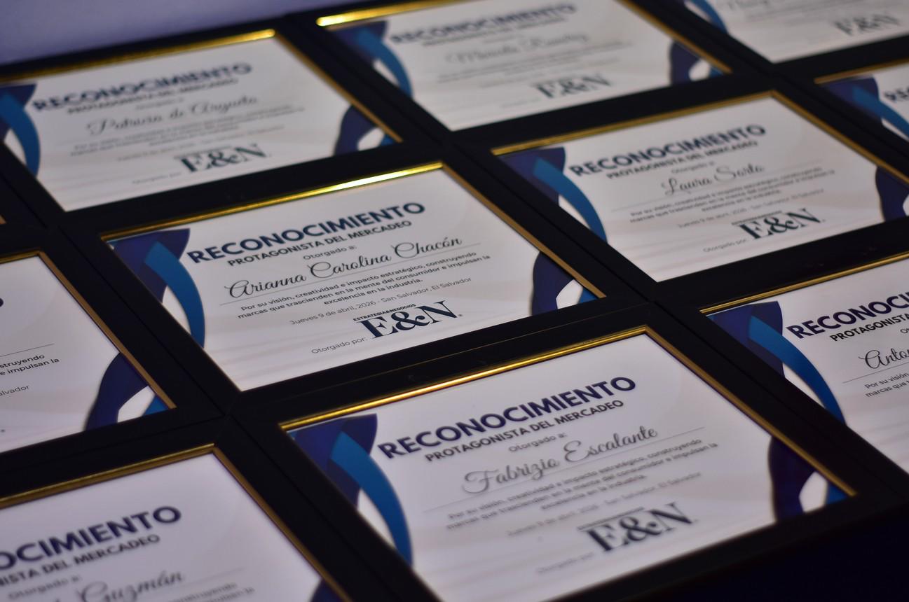 Lleno total en la fiesta TOM de El Salvador