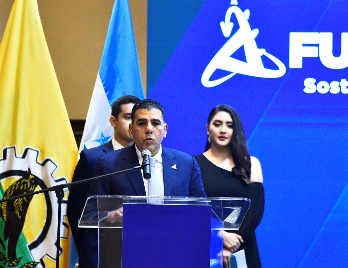 <i>Mario Faraj, presidente de Fundahrse. FOTO Héctor Edú</i>