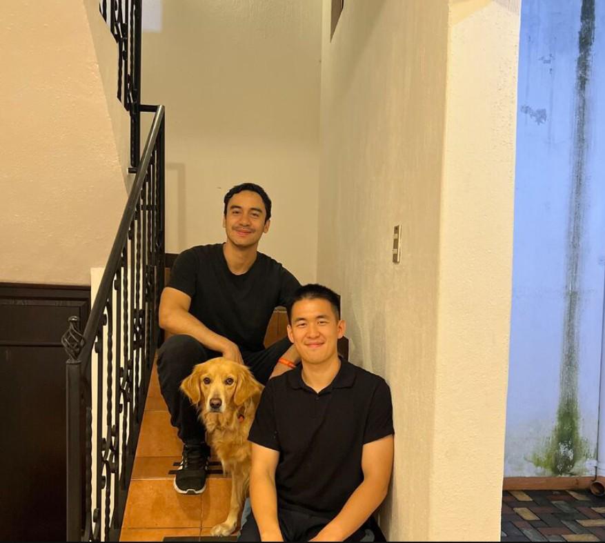 <i>Rodrigo Flores (CEO) y Thomas Trinh (CTO) fundaron Handbook en 2025. Trinh tiene experiencia en adopción de procesos, engagement, y ciencias del comportamiento. FOTO Cortesía E&amp;N</i>