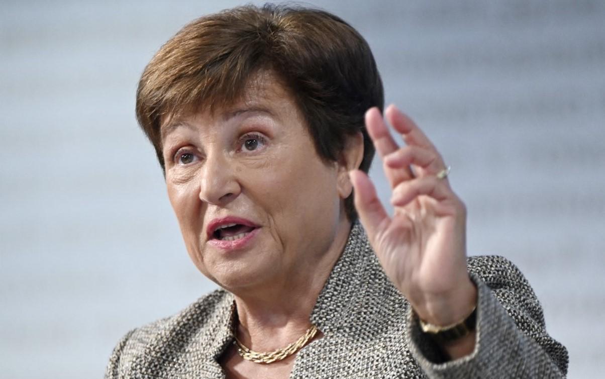 <i>La directora gerente del Fondo Monetario Internacional (FMI), Kristalina Georgieva, habla durante una entrevista con AFP en la sede del FMI en Washington, DC, el 10 de enero de 2024. FOTO Olivier Douliery / AFP</i>