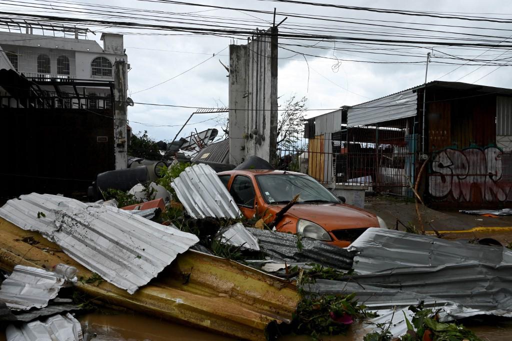 <i>Vista de los daños causados tras el paso del huracán Otis en Acapulco, Estado de Guerrero, México, el 25 de octubre de 2023. (Foto de FRANCISCO ROBLES/AFP)</i>