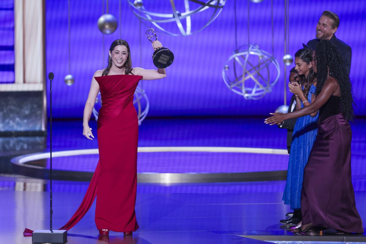 LOS ANGELES (United States), 15/09/2025.- US actor Cristin Milioti accepts the Emmy award for Outstanding Lead Actress in a Limited or Anthology Series or Movie for The Penguin during the 77th annual Emmy Awards ceremony held at the Peacock Theater in Los Angeles, California, USA, 14 September 2025. The Emmys celebrate excellence in national primetime television programming. EFE/EPA/ALLISON DINNER LOS ANGELES (United States), 15/09/2025.- US actor Cristin Milioti accepts the Emmy award for Outstanding Lead Actress in a Limited or Anthology Series or Movie for The Penguin during the 77th annual Emmy Awards ceremony held at the Peacock Theater in Los Angeles, California, USA, 14 September 2025. The Emmys celebrate excellence in national primetime television programming. EFE/EPA/ALLISON DINNER