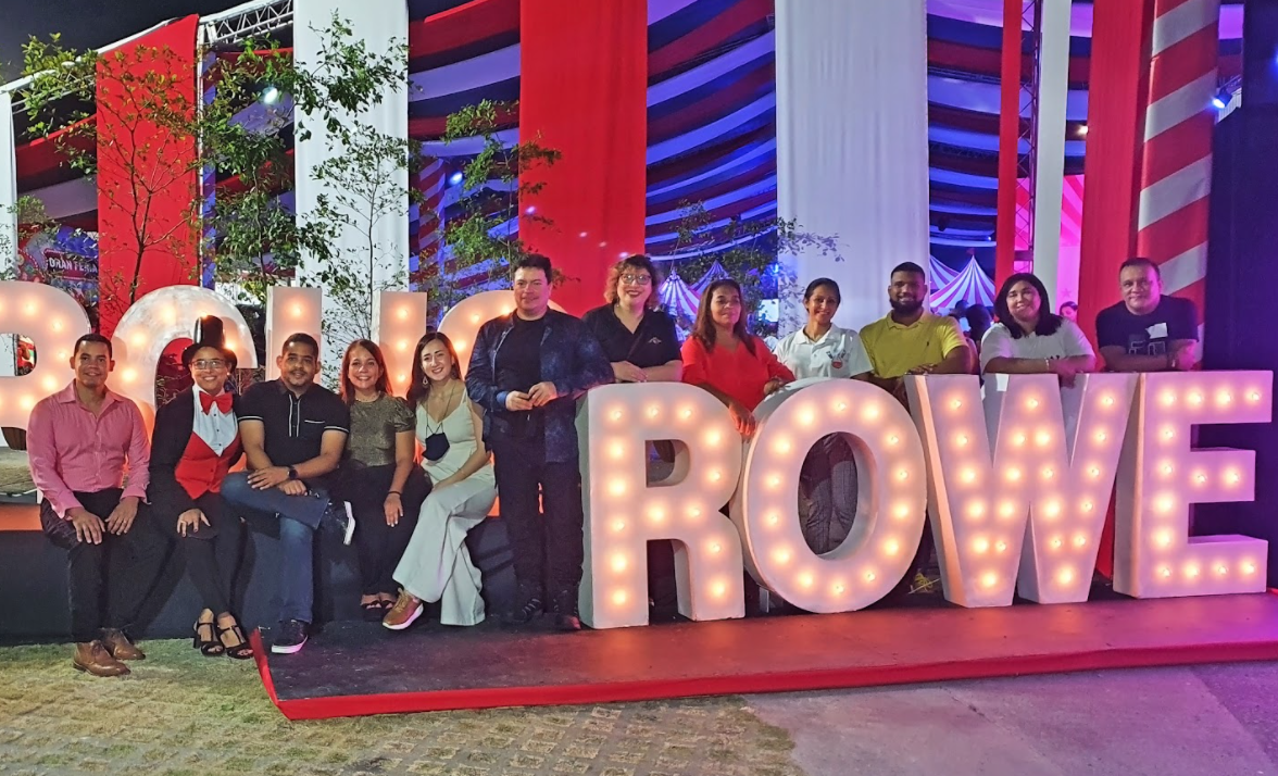 La alta dirección de Rowe apoya el plan para seguir desarrollando y formando a los lideres. La alta dirección de Rowe apoya el plan para seguir desarrollando y formando a los lideres.