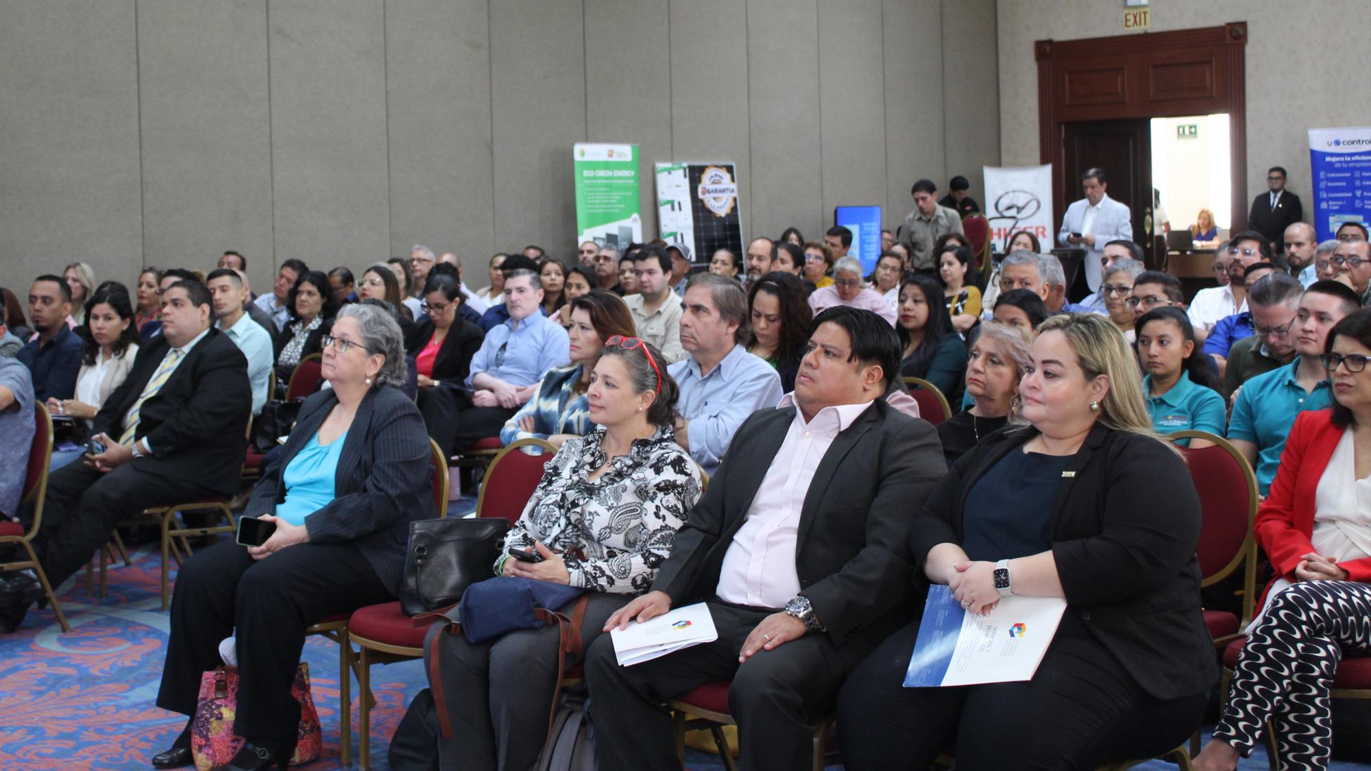 Buscan fortalecer la industria turística de El Salvador Buscan fortalecer la industria turística de El Salvador